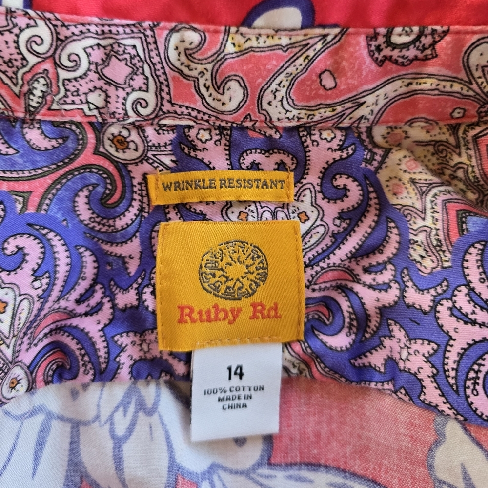 Ruby Rd.▪️Cotton Wrinkle Resistant Floral Button Down Top - Picture 7 of 7